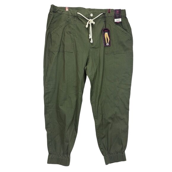 No Boundaries Juniors’ High-Rise Utility Cropped Joggers, Green Size XXL - Picture 1 of 6